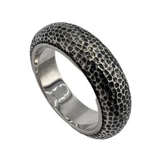 BOTTEGA VENETA oxidised sterling silver HAMMERED Bangle Bracelet